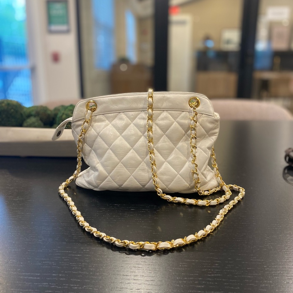 Chanel Elegant White Quilted Chain Bag